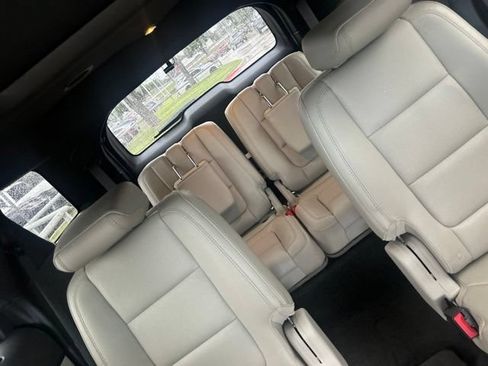 Used 2015 Ford Explorer Limited w/ Equipment Group 301A AWD/4WD image 13