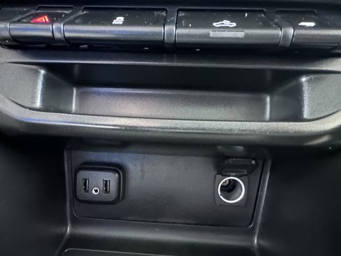 Used 2020 Chevrolet Colorado LT AWD/4WD image 41