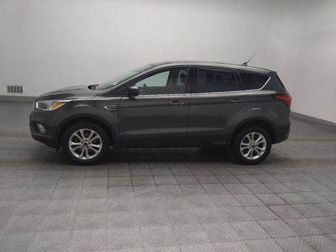 Used 2019 Ford Escape SE FWD image 2