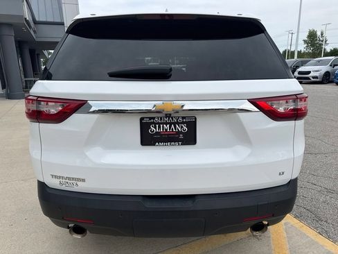 Used 2021 Chevrolet Traverse LT FWD image 6