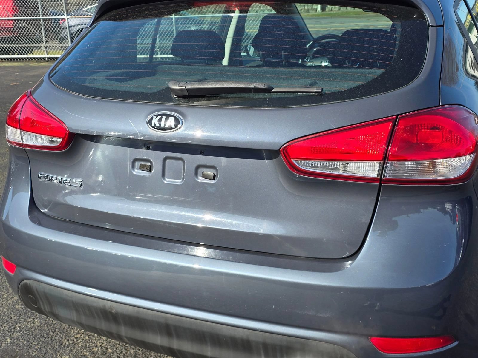 Used 2016 Kia Forte LX FWD image 14