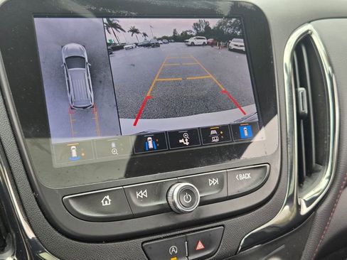 Used 2022 Chevrolet Equinox RS w/ RS Leather Package image 24