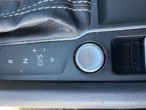 Used 2021 Volkswagen Atlas SEL R-Line image 21