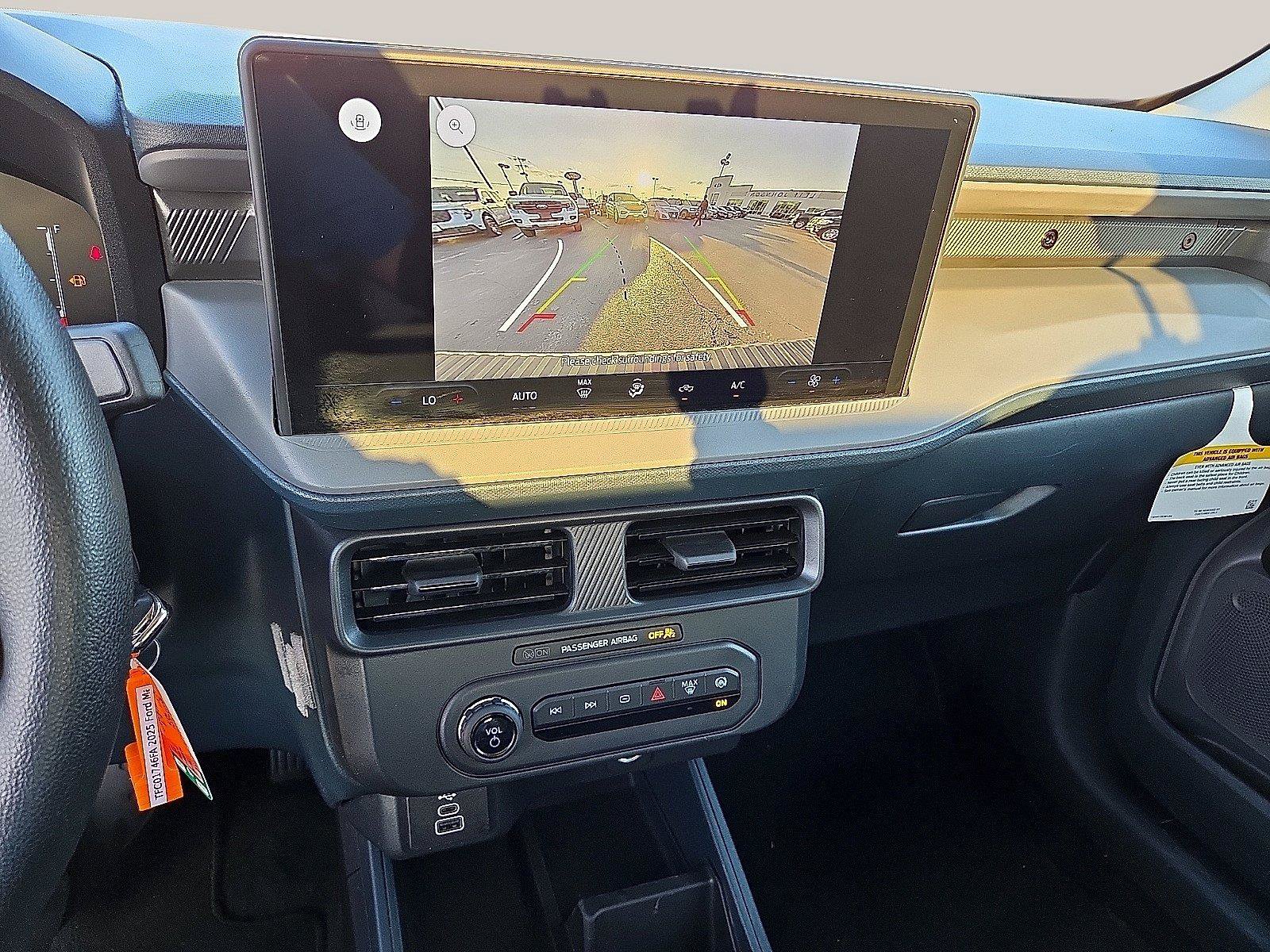 Used 2025 Ford Maverick XL FWD image 18