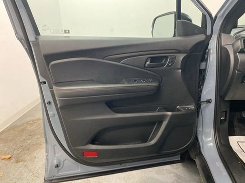 Certified 2025 Honda Passport TrailSport image 21