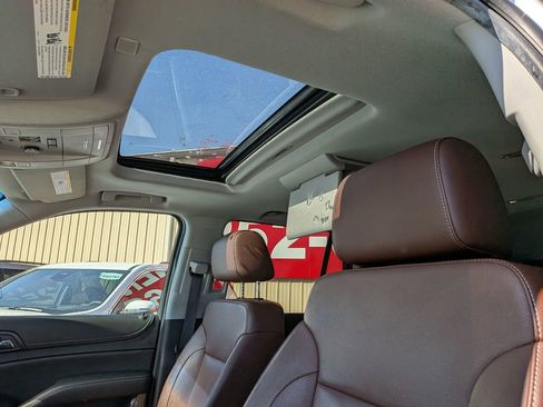 Used 2019 Chevrolet Tahoe Premier w/ Premier Plus Edition AWD/4WD image 14