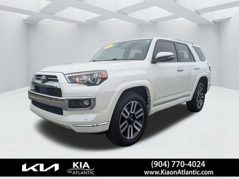 Used 2023 Toyota 4Runner Limited AWD/4WD image 7