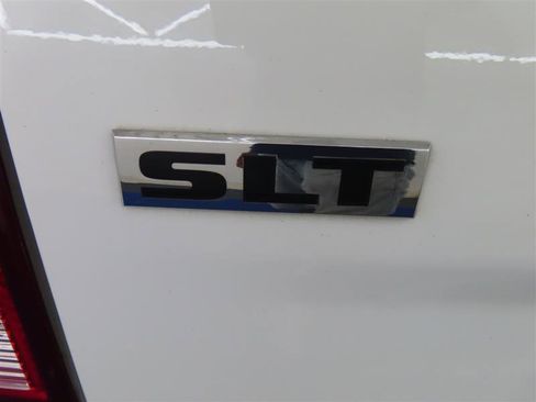 Used 2023 RAM 1500 Classic SLT w/ Trailer & Traction Group AWD/4WD image 10