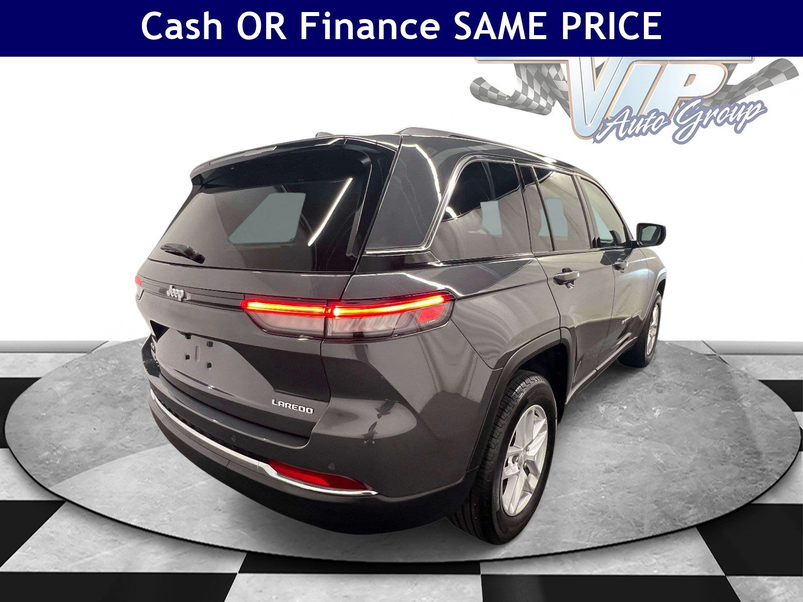 Certified 2025 Jeep Grand Cherokee Laredo X w/ Luxury Tech Group I AWD/4WD image 6
