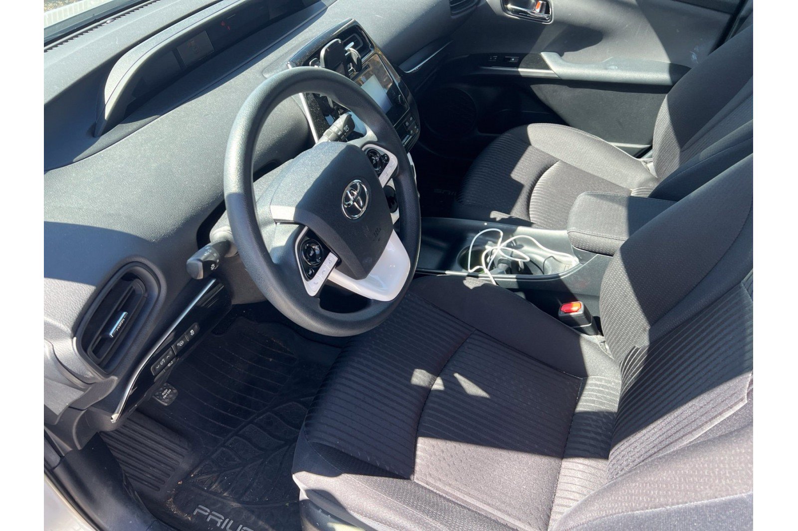 Certified 2018 Toyota Prius Two w/ Prius Two Safety Plus Package FWD image 4