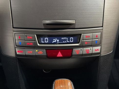 Used 2014 Subaru Outback 2.5i Limited image 28