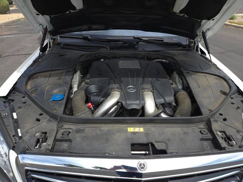 Used 2017 Mercedes-Benz S 550 Sedan image 21