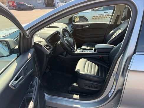 Used 2024 Ford Edge SEL w/ Convenience Package AWD/4WD image 11