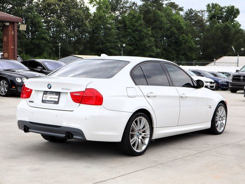 Used 2011 BMW 335i xDrive Sedan AWD/4WD image 7