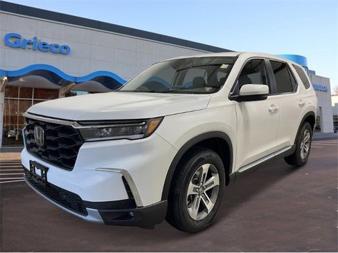 New 2025 Honda Pilot EX-L image 1