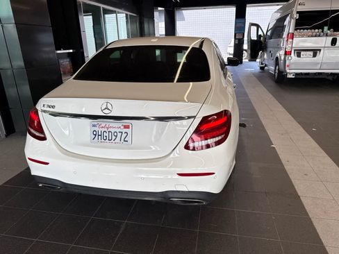 Used 2018 Mercedes-Benz E 300 image 16