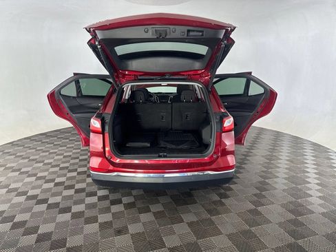 Used 2018 Chevrolet Equinox LT FWD image 17