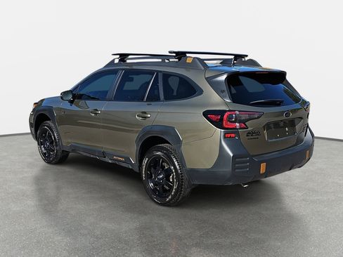Used 2022 Subaru Outback Wilderness image 7