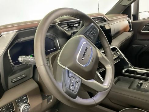 Used 2025 GMC Sierra 2500 Denali w/ Max Trailering Package AWD/4WD image 32