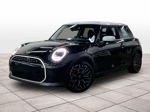 Used 2025 MINI Cooper S image 1