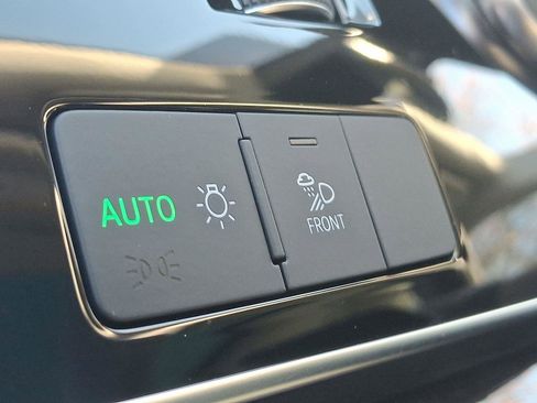 New 2025 Audi Q8 Premium image 21