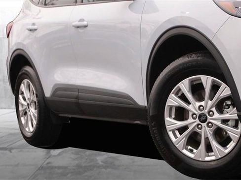 Certified 2025 Ford Escape Active image 3