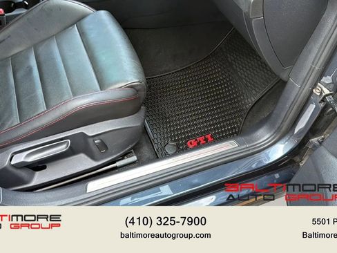 Used 2018 Volkswagen GTI SE w/ SE Leather Package FWD image 21