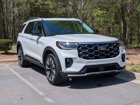 New 2026 Ford Explorer Platinum image 2
