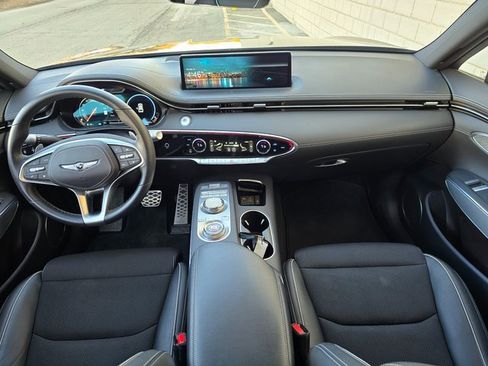 Used 2023 Genesis GV70 2.5T w/ Sport Prestige Package image 2