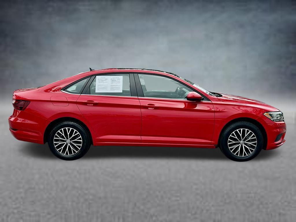 Used 2021 Volkswagen Jetta SE FWD image 4