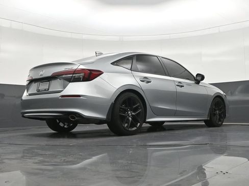 Used 2025 Honda Civic Sport image 26