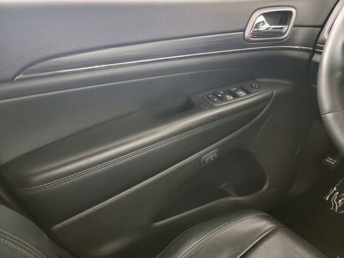Used 2019 Jeep Grand Cherokee Limited X AWD/4WD image 32