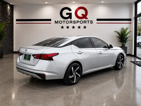 Used 2023 Nissan Altima 2.5 S FWD image 8