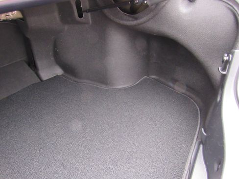 Used 2019 Toyota Avalon Limited image 44