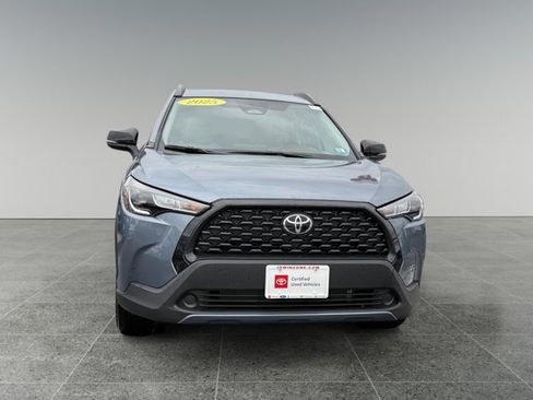 Certified 2025 Toyota Corolla Cross LE image 8