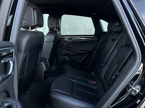 Used 2017 Porsche Macan S image 12