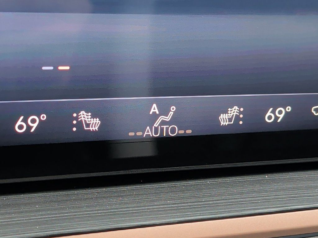 New 2026 Buick Envision Sport Touring AWD/4WD image 32