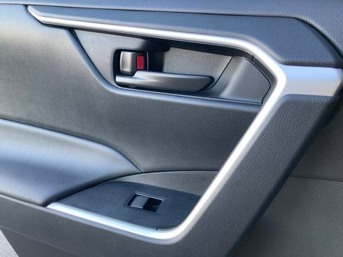 Certified 2025 Toyota RAV4 LE image 10