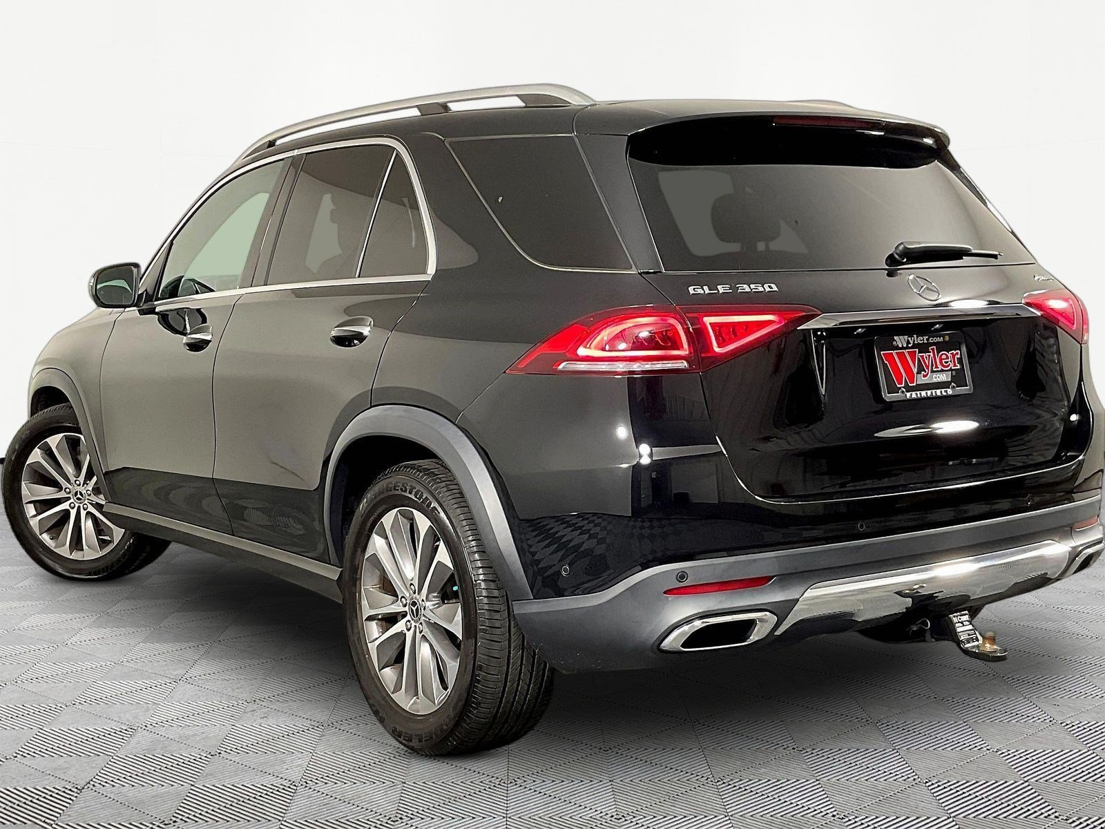Used 2021 Mercedes-Benz GLE 350 4MATIC image 4