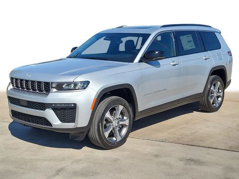 New 2026 Jeep Grand Cherokee L Limited AWD/4WD image 1