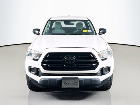 Used 2019 Toyota Tacoma SR image 2