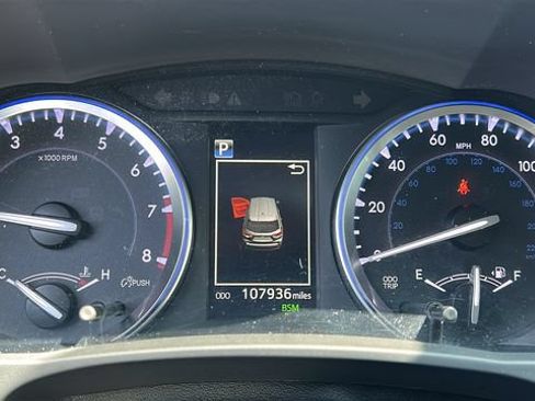 Used 2017 Toyota Highlander XLE AWD/4WD image 15