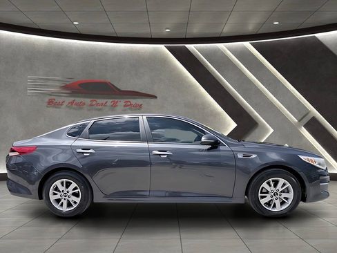 Used 2017 Kia Optima LX w/ Convenience Package FWD image 10
