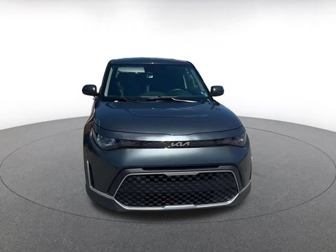 Used 2025 Kia Soul LX w/ LX Technology Package FWD image 4