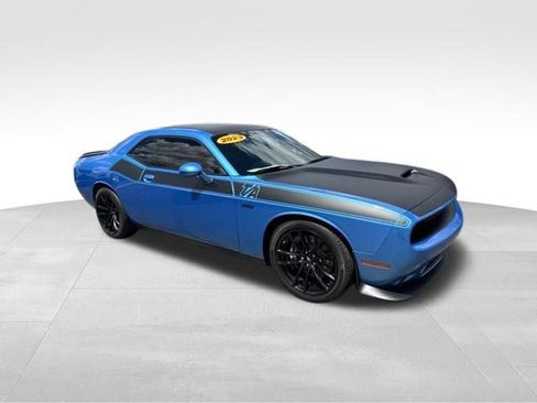 Used 2023 Dodge Challenger R/T Scat Pack w/ T/A Package RWD image 3