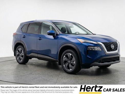 Used 2025 Nissan Rogue SV image 1