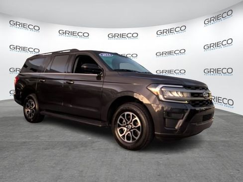 Used 2024 Ford Expedition Max XLT image 1