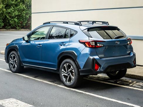 Used 2024 Subaru Crosstrek 2.0i Premium AWD/4WD image 5