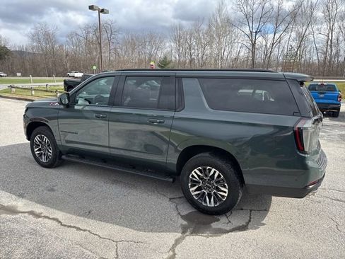 New 2026 Chevrolet Suburban Z71 w/ Z71 Off-Road Package AWD/4WD image 26