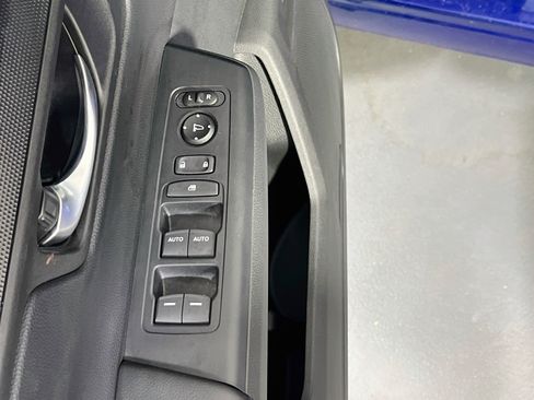 Used 2023 Honda CR-V EX image 17
